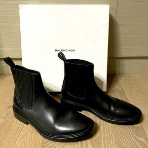 Men’s Balenciaga black Chelsea boots size 10 (US)